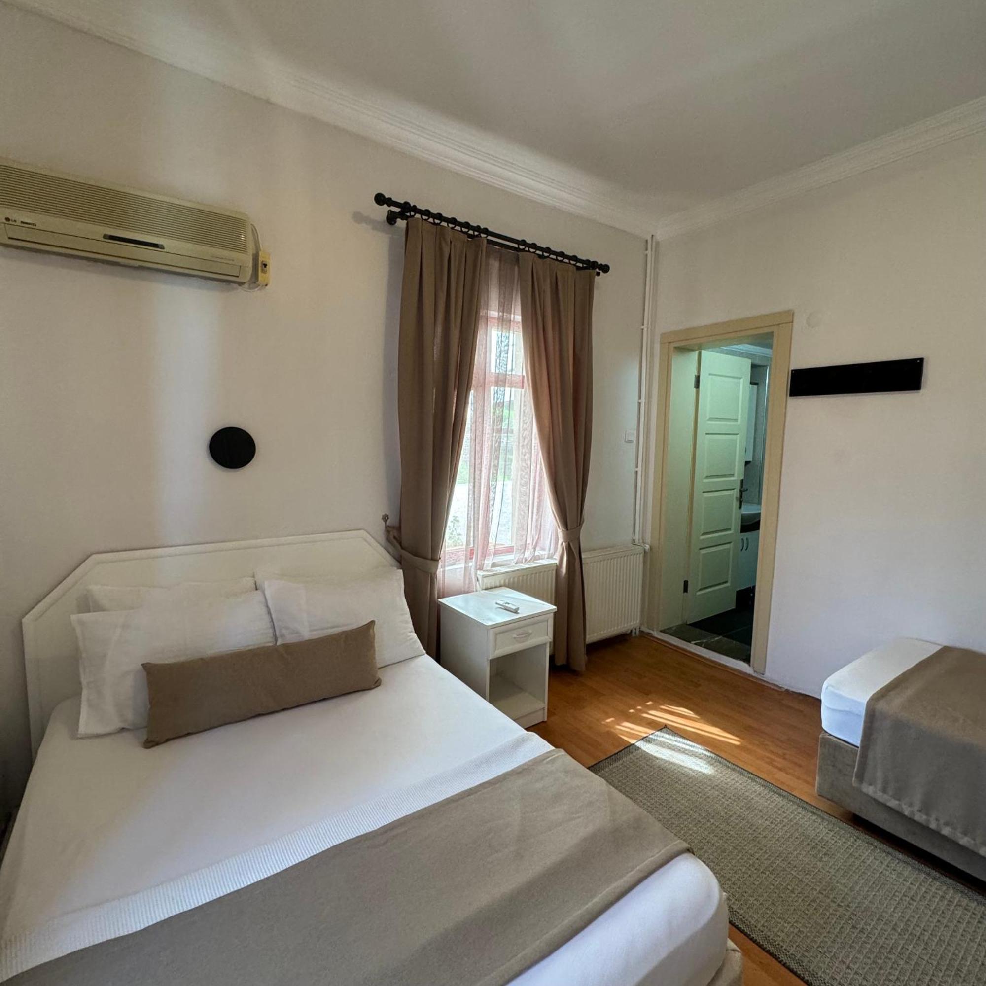 Soezer Otel Ayvalik Exterior foto